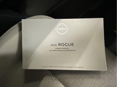 2025 Nissan Rogue SV