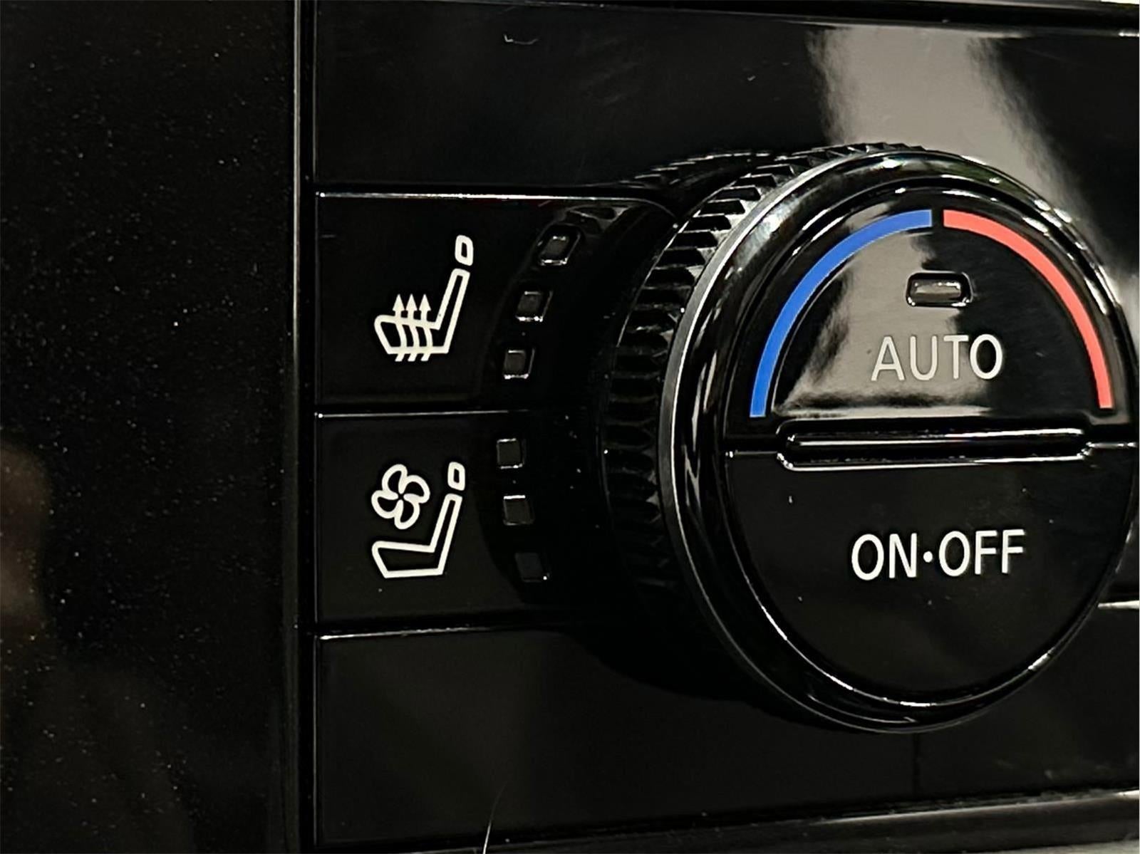 2023 Nissan Pathfinder Platinum 4WD