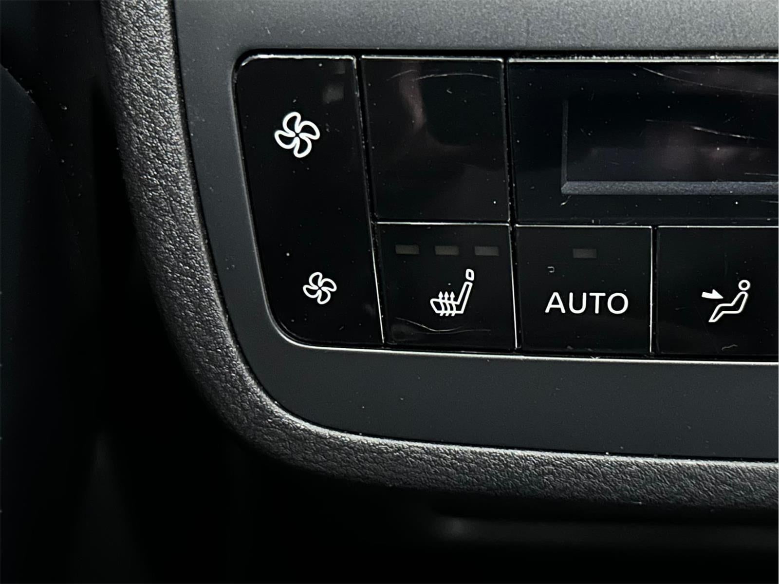 2023 Nissan Pathfinder Platinum 4WD