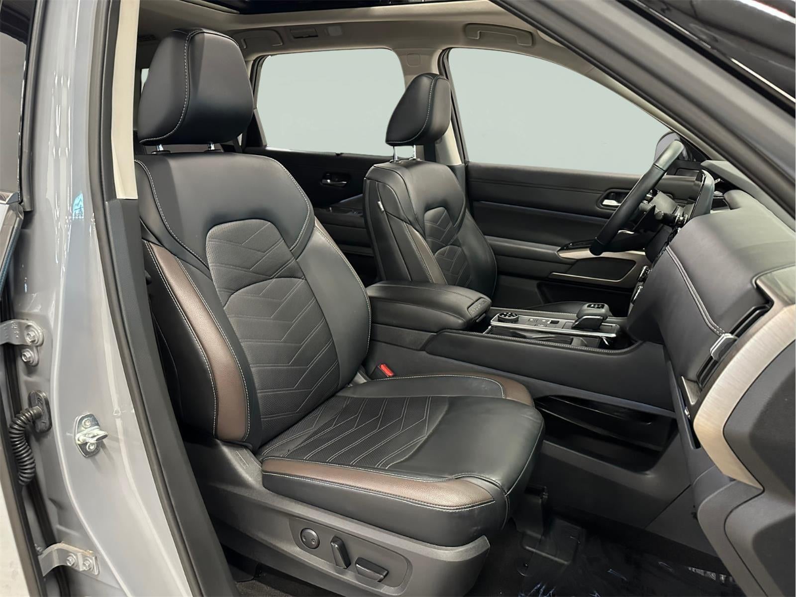 2023 Nissan Pathfinder Platinum 4WD