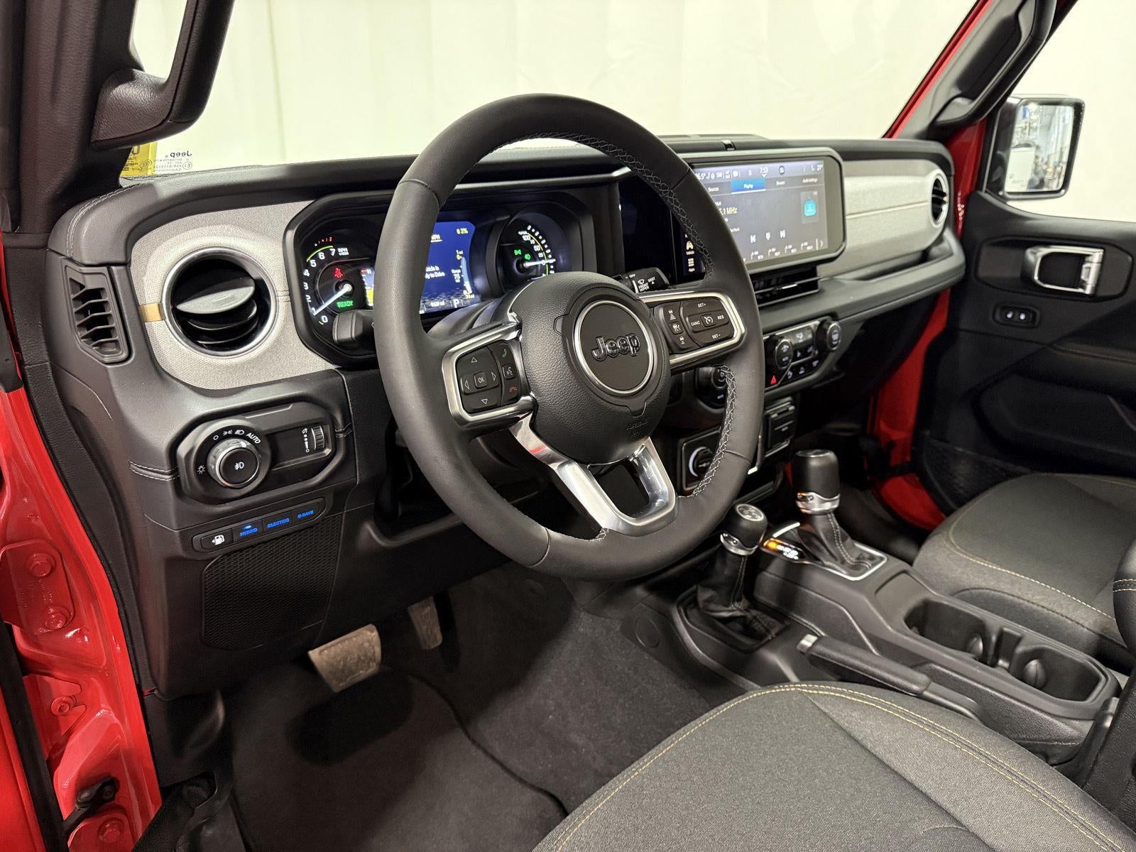 2025 Jeep Wrangler 4xe Sahara 4xe