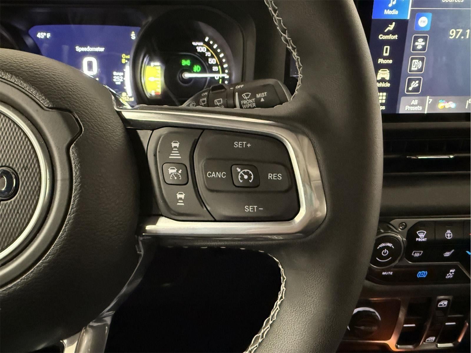 2025 Jeep Wrangler 4xe Sahara 4xe