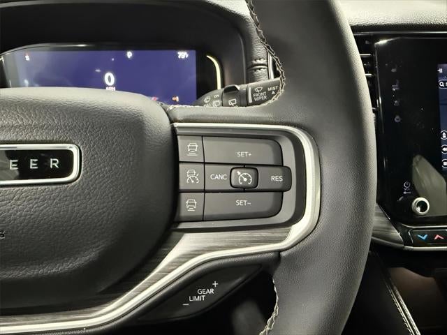 2023 Jeep Wagoneer L Series III 4x4