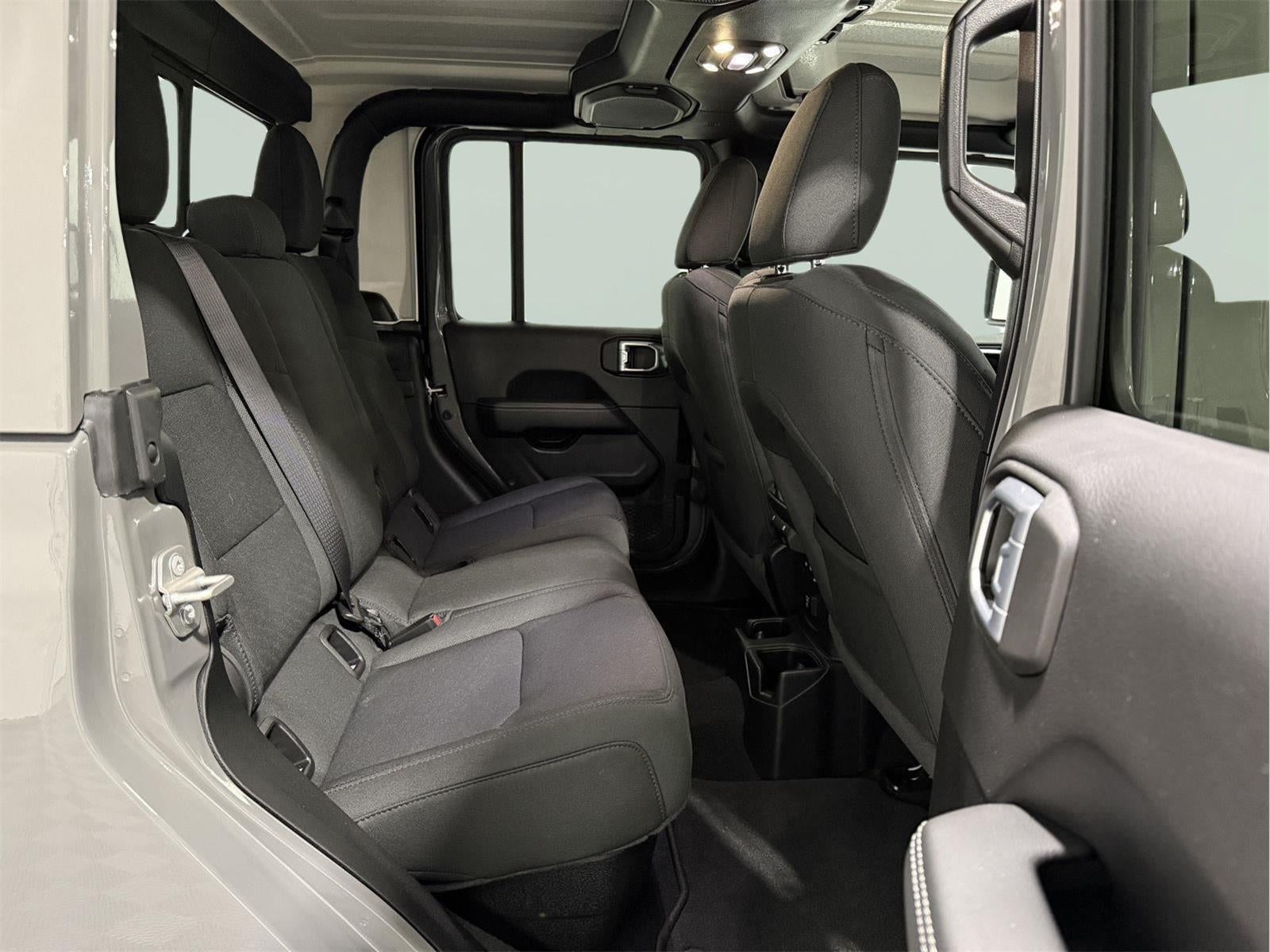 2021 Jeep Gladiator Overland 4x4