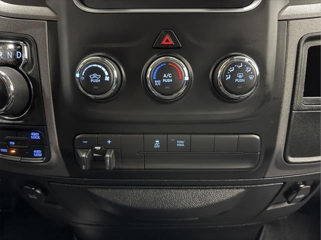 2018 RAM 1500 Express Quad Cab 4x4 6'4' Box