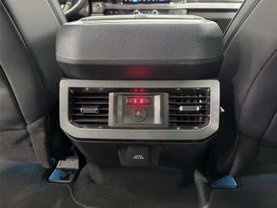 2025 Ford F-250 Platinum