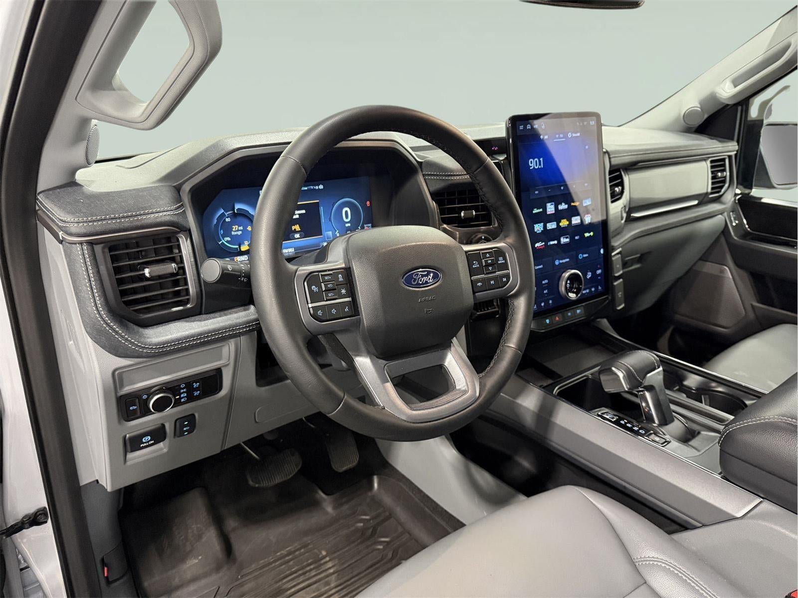 2025 Ford F-150 Lightning Flash