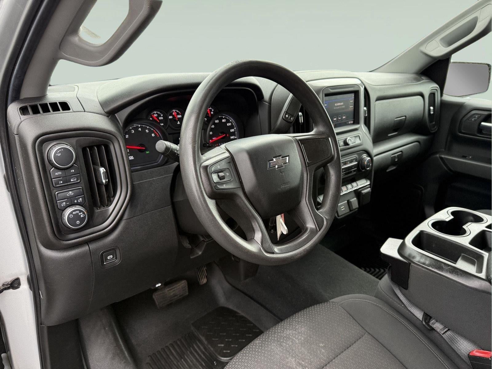 2020 Chevrolet Silverado 1500 4WD Crew Cab Short Bed Custom