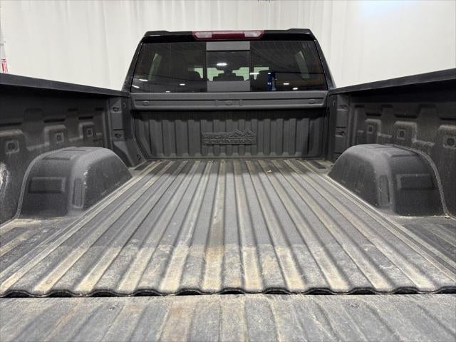 2022 Chevrolet Silverado 1500 LTD 4WD Crew Cab Standard Bed High Country