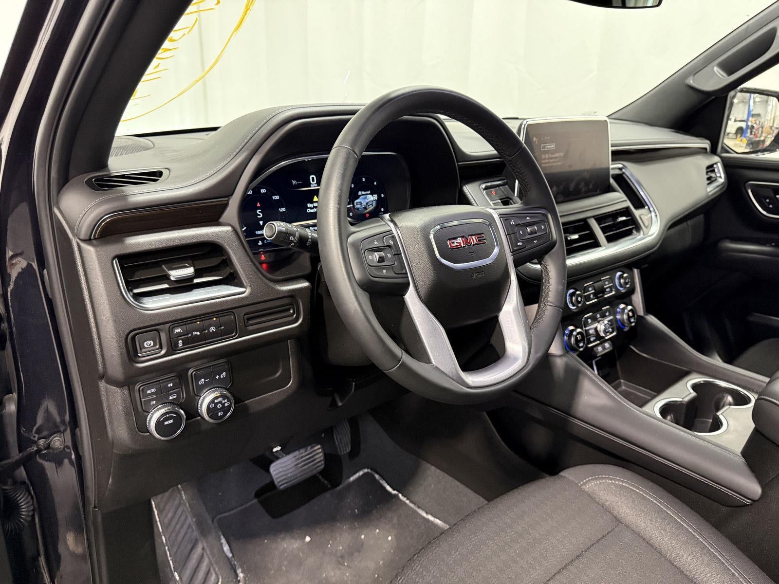 2024 GMC Yukon XL SLE