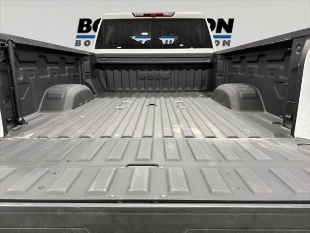 2025 GMC Sierra 2500HD 4WD Crew Cab Standard Bed AT4