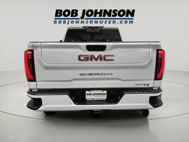 2024 GMC Sierra 2500HD 4WD Crew Cab Standard Bed AT4