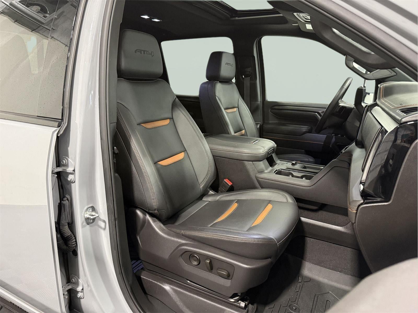 2024 GMC Sierra 3500HD 4WD Crew Cab Standard Bed AT4