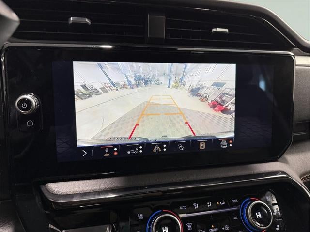 2024 GMC Sierra 3500HD 4WD Crew Cab Standard Bed AT4