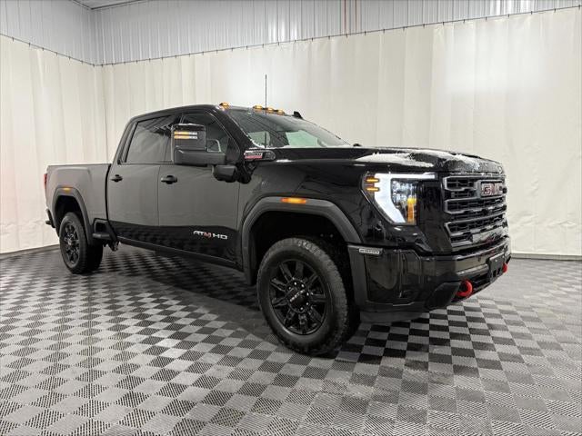 2025 GMC Sierra 2500HD Crew Cab, Standard Bed, AT4, 4WD