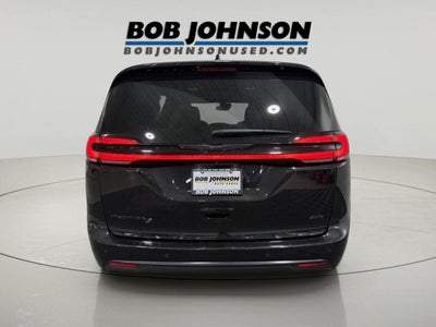 2022 Chrysler Pacifica Touring L AWD