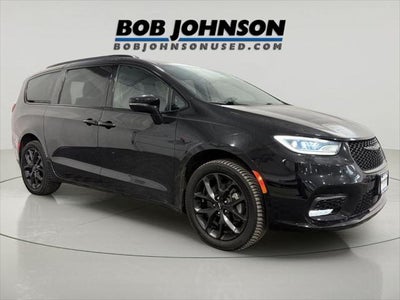 2022 Chrysler Pacifica Touring L AWD