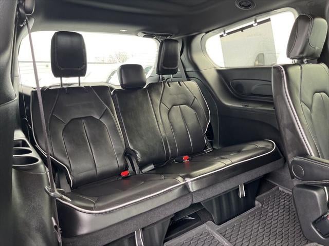 2024 Chrysler Pacifica Limited AWD