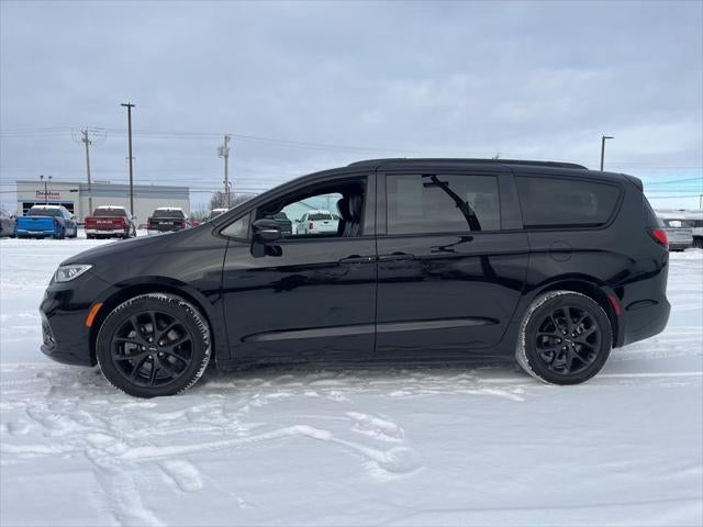 2024 Chrysler Pacifica Limited AWD