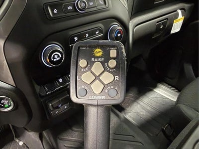 2025 Chevrolet Silverado 2500HD 4WD Crew Cab Standard Bed Custom