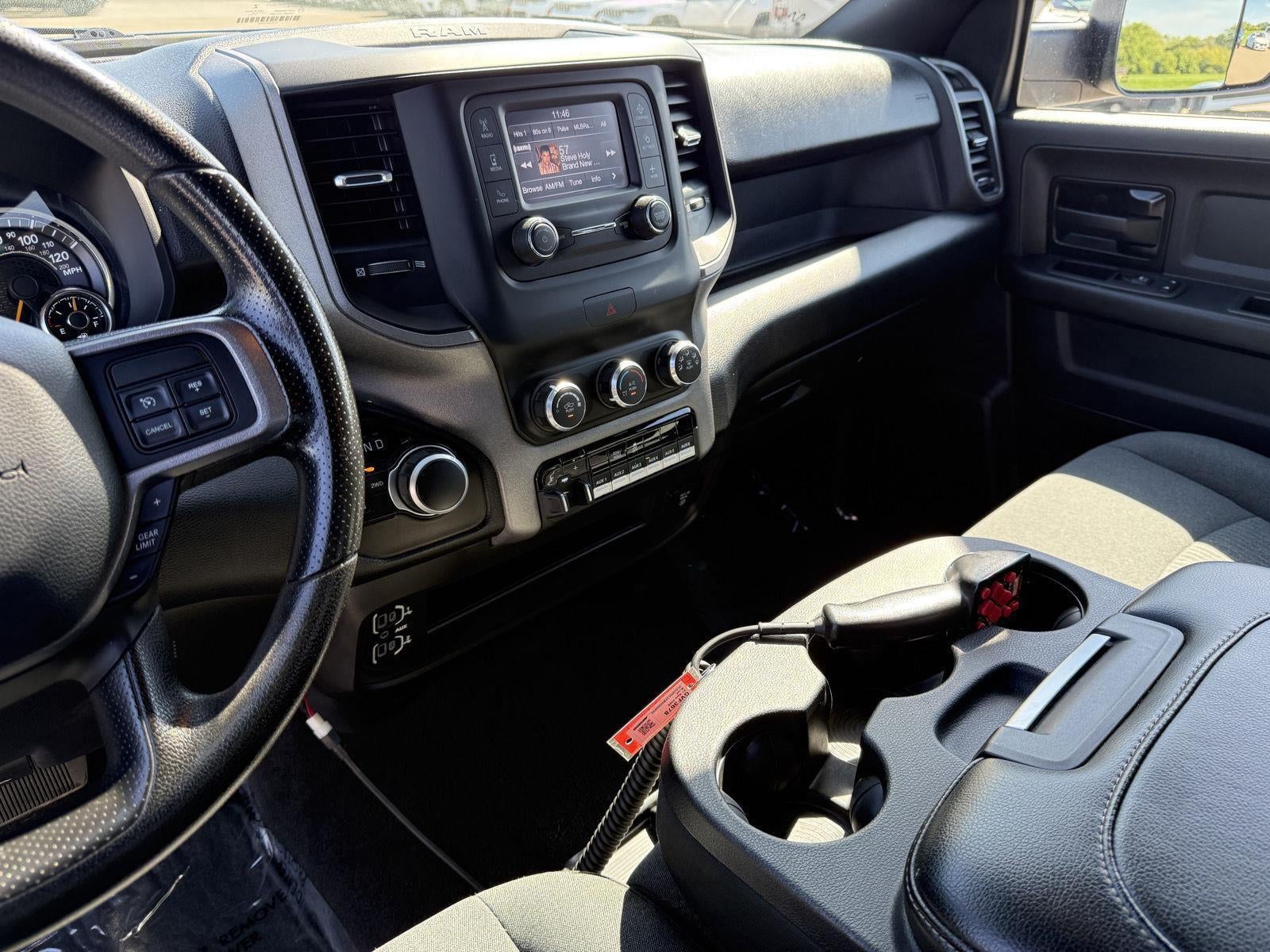 2021 RAM 2500 Tradesman Crew Cab 4x4 6'4' Box