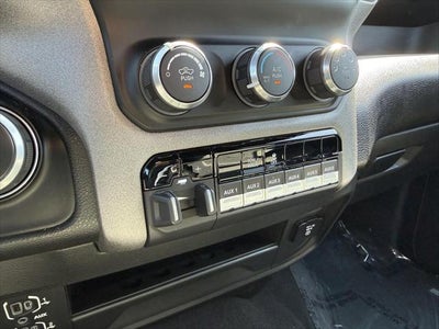 2021 RAM 2500 Tradesman Crew Cab 4x4 6'4' Box