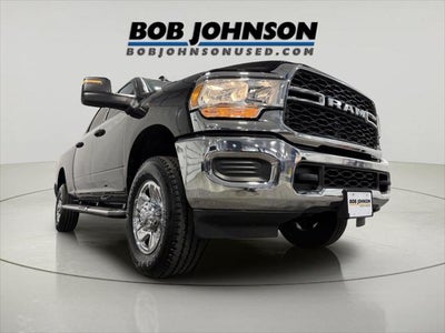 2024 RAM 2500 Tradesman Crew Cab 4x4 6'4' Box