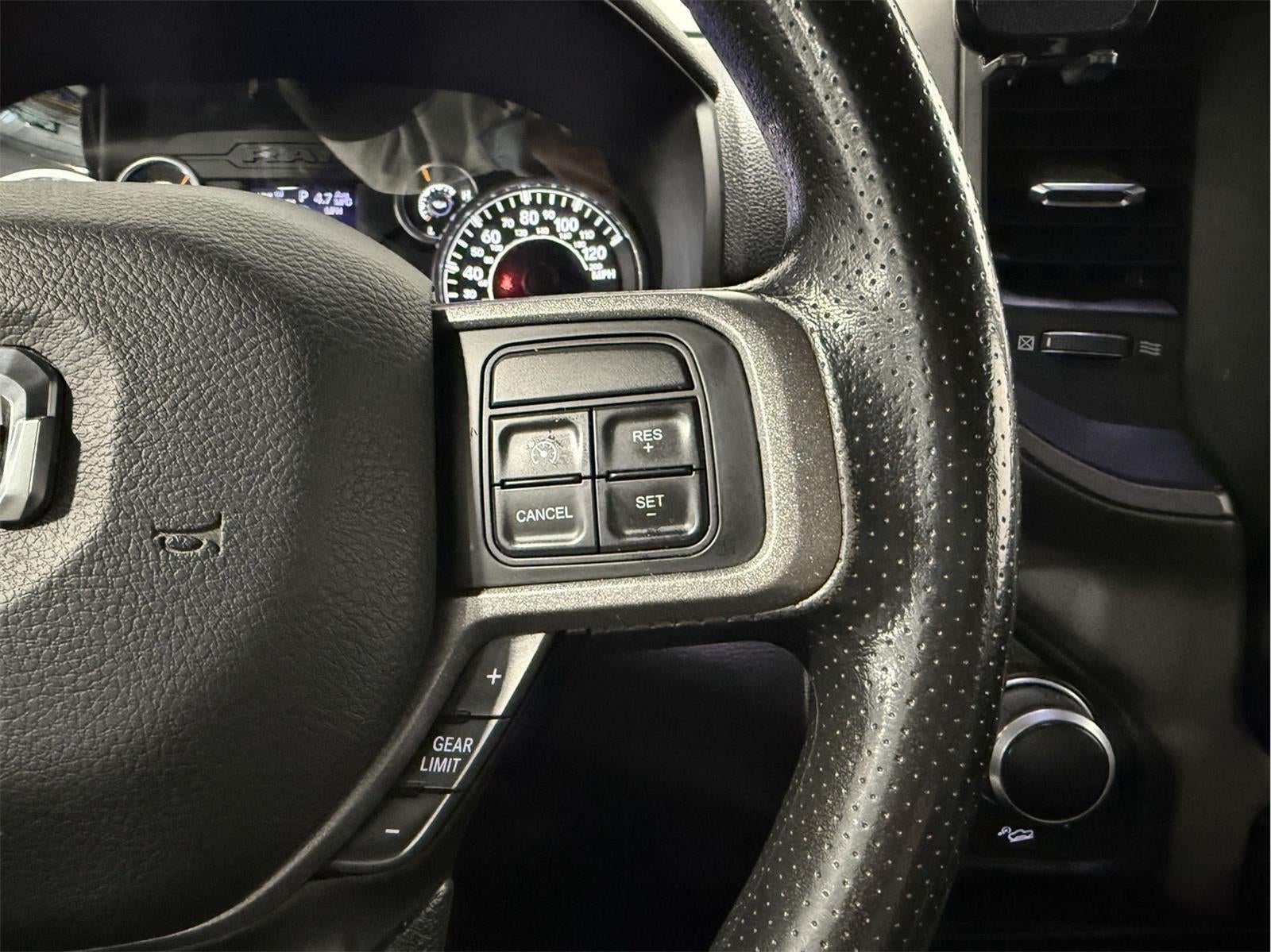 2021 RAM 2500 Tradesman Crew Cab 4x4 6'4' Box