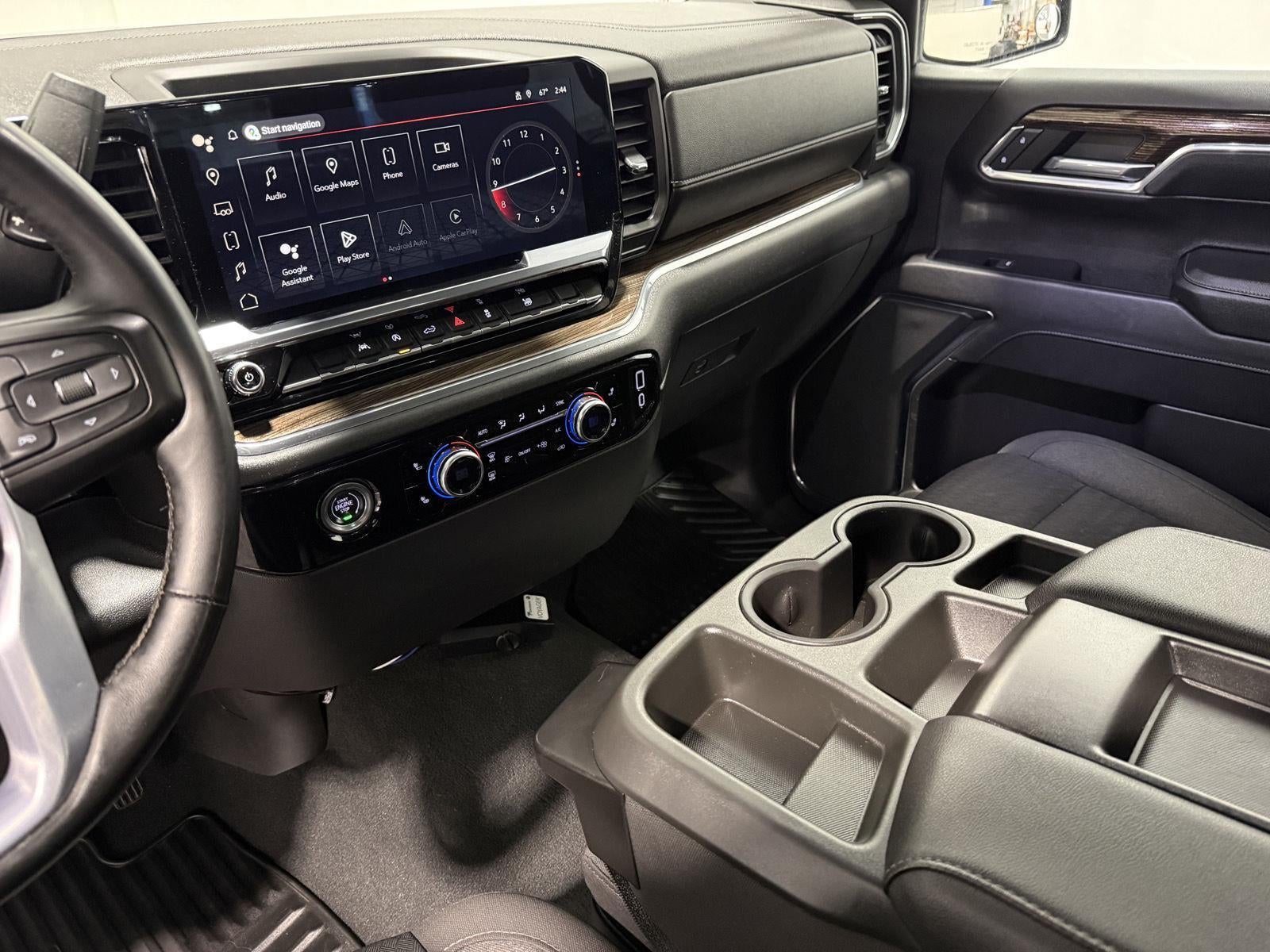 2023 GMC Sierra 1500 4WD Crew Cab Short Box Elevation with 3VL