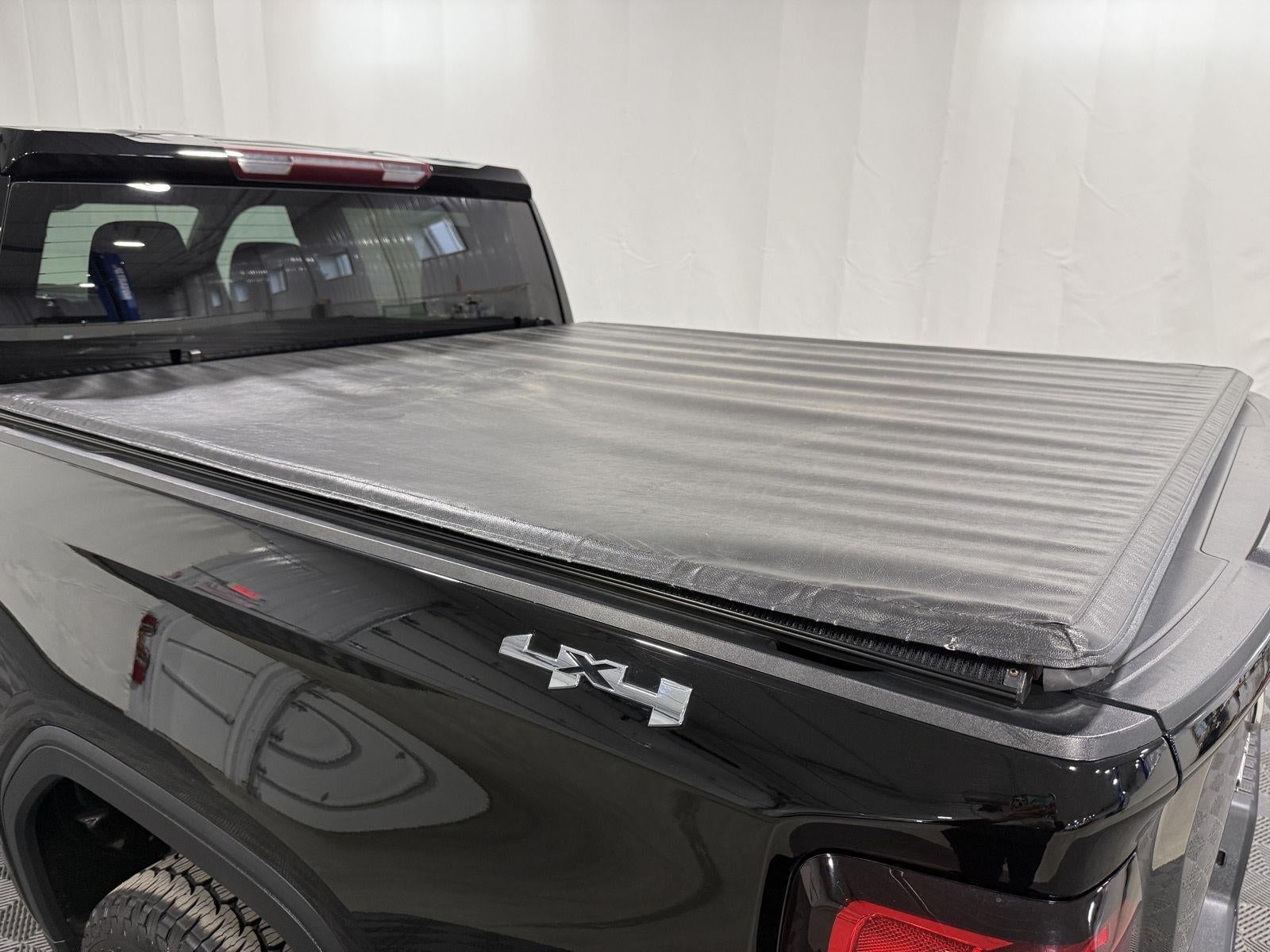 2023 GMC Sierra 1500 4WD Crew Cab Short Box Elevation with 3VL