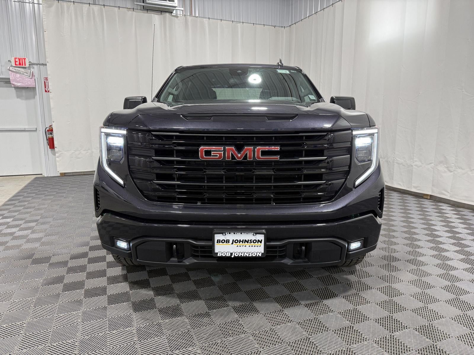 2024 GMC Sierra 1500 4WD Crew Cab Short Box Elevation with 3VL