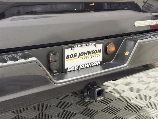 2024 GMC Sierra 1500 4WD Crew Cab Short Box Elevation with 3VL