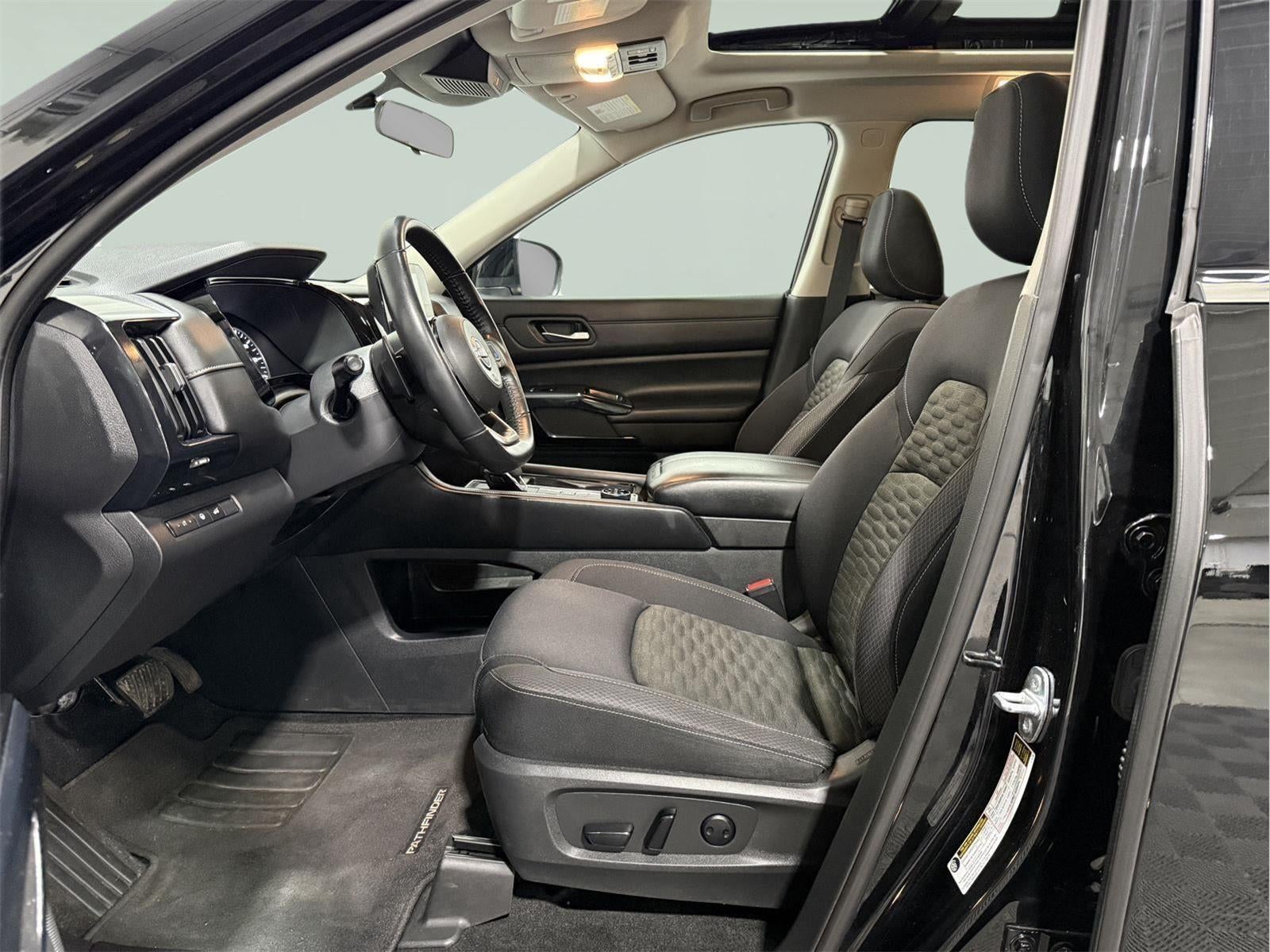 2022 Nissan Pathfinder SV 4WD