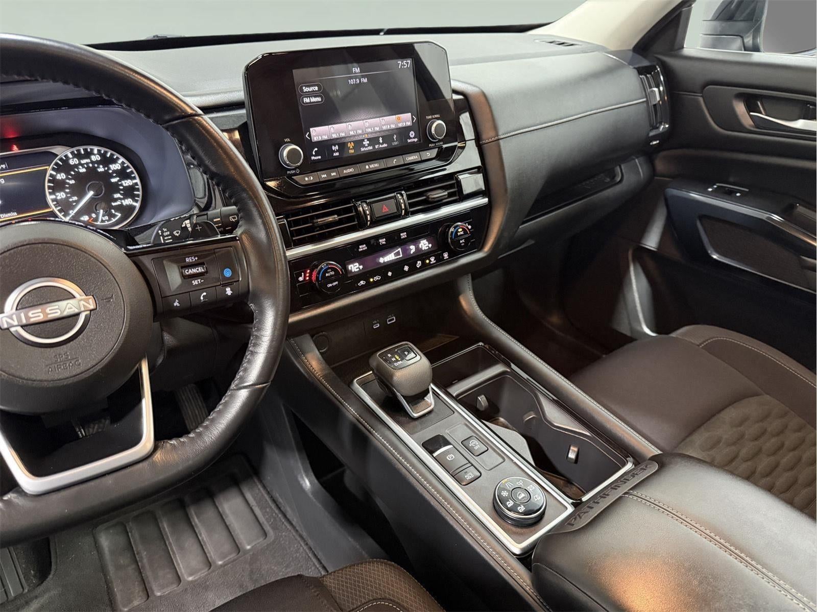 2022 Nissan Pathfinder SV 4WD