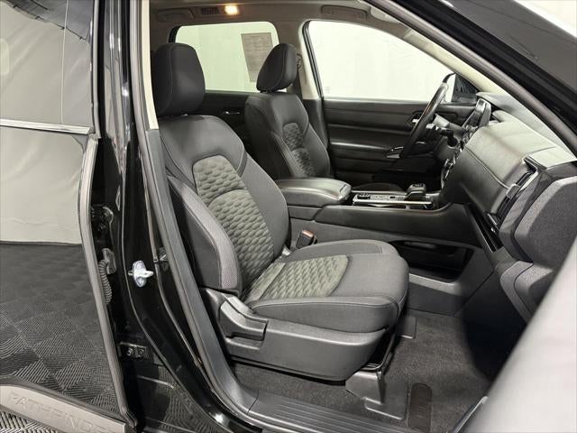 2022 Nissan Pathfinder SV 4WD