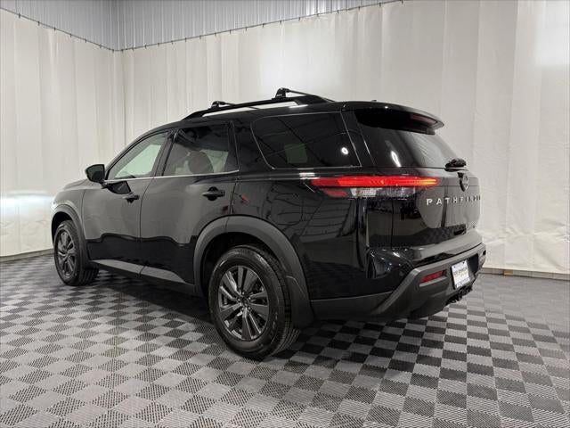 2022 Nissan Pathfinder SV 4WD