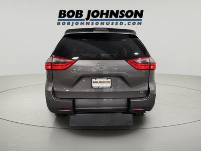 2020 Toyota Sienna LE