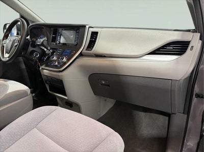 2020 Toyota Sienna LE