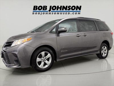 2020 Toyota Sienna LE