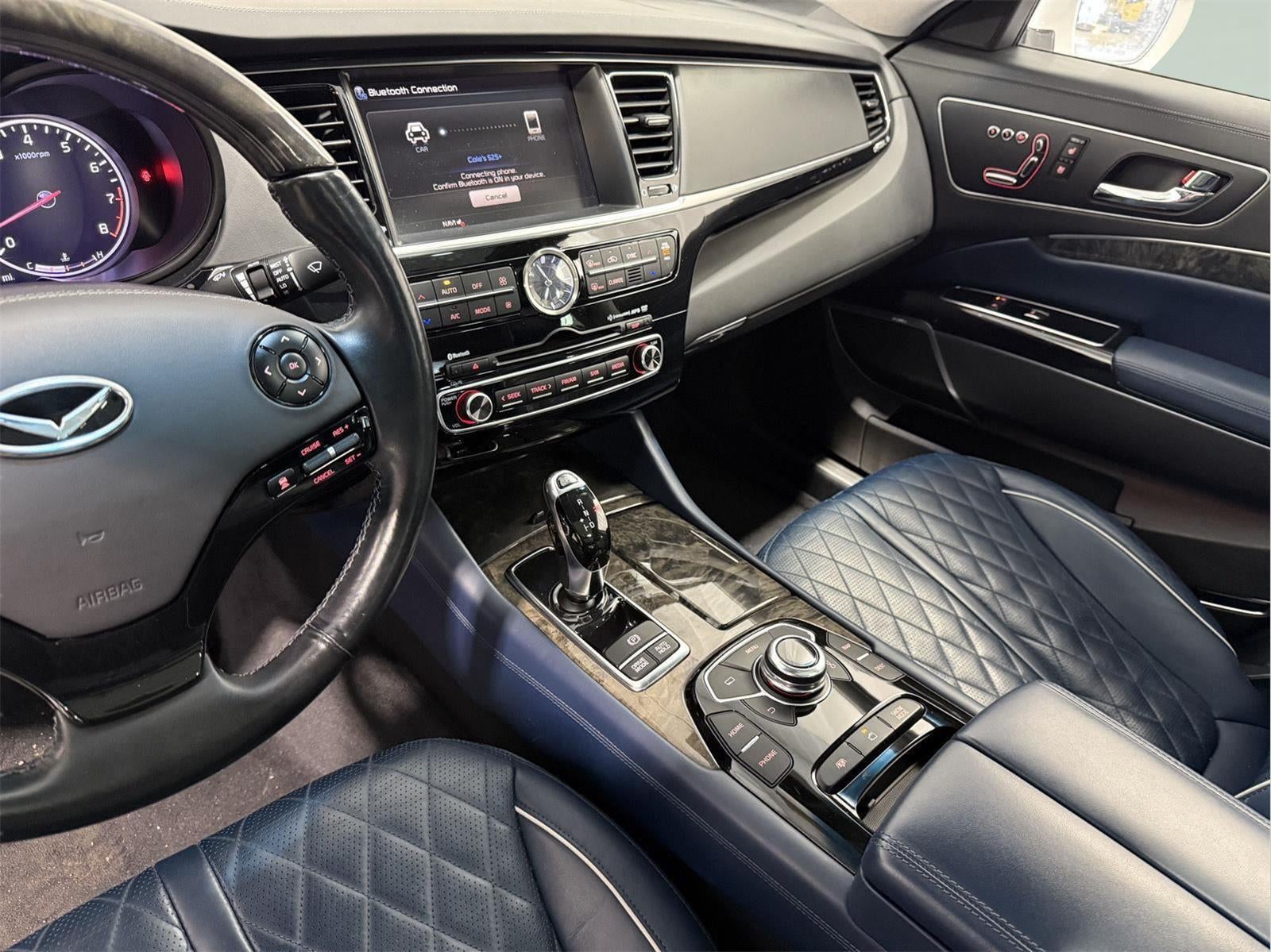 2015 Kia K900 Luxury