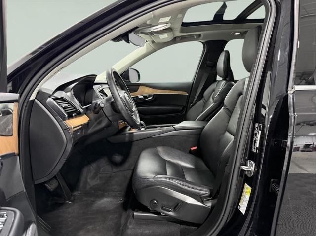 2023 Volvo XC90 B5 Plus