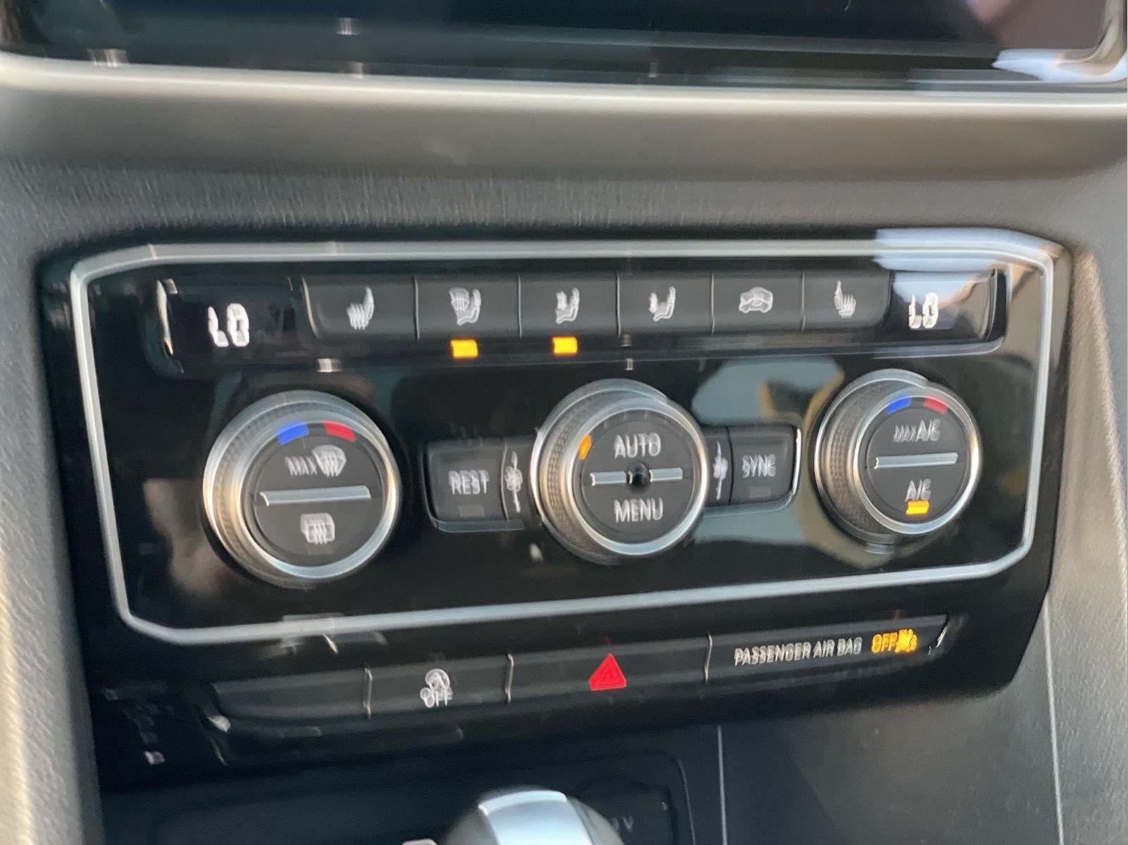 2022 Volkswagen Atlas 3.6L V6 SE w/Technology