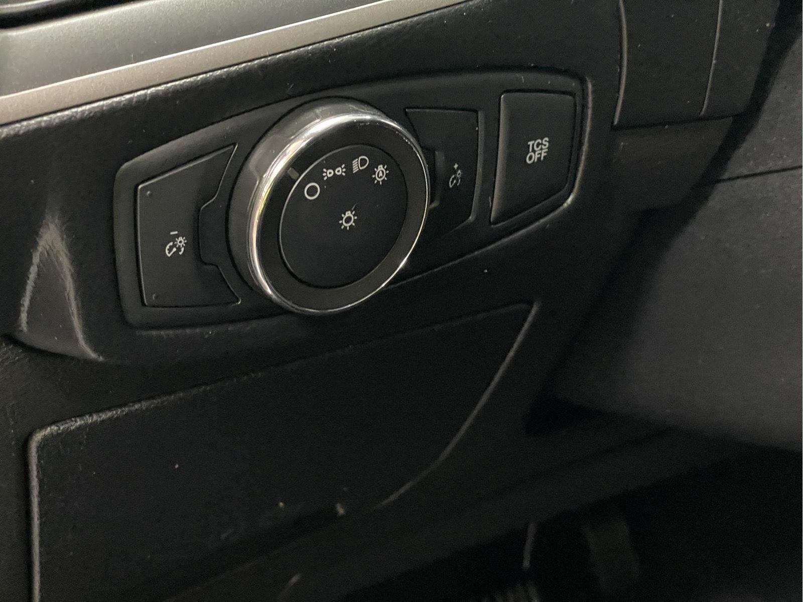 2021 Ford Edge SE