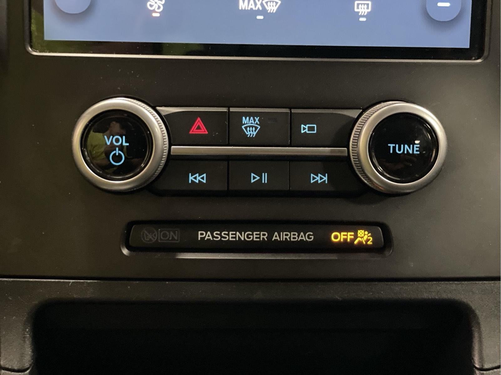 2021 Ford Edge SE