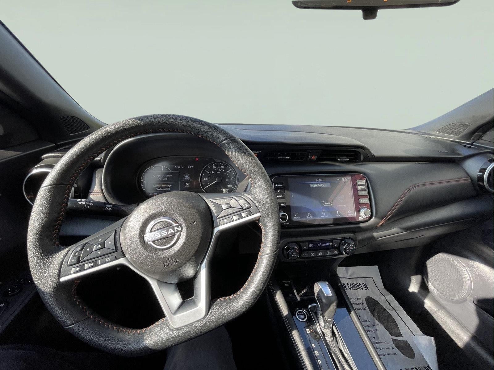 2022 Nissan Kicks SR