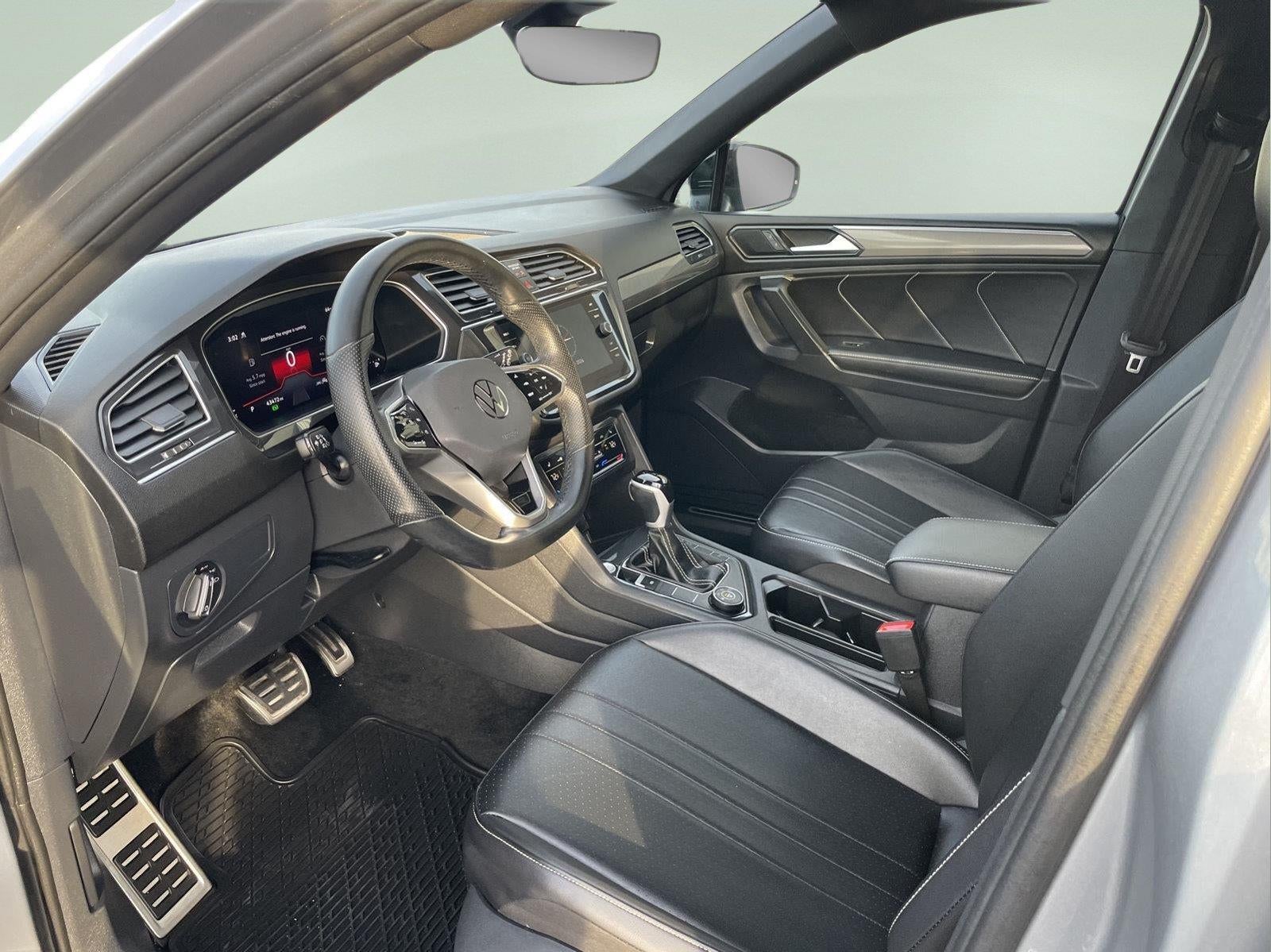 2024 Volkswagen Tiguan SE R-Line Black