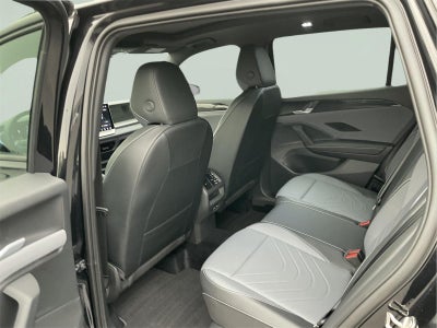 2025 Volkswagen Tiguan SE R-Line Black