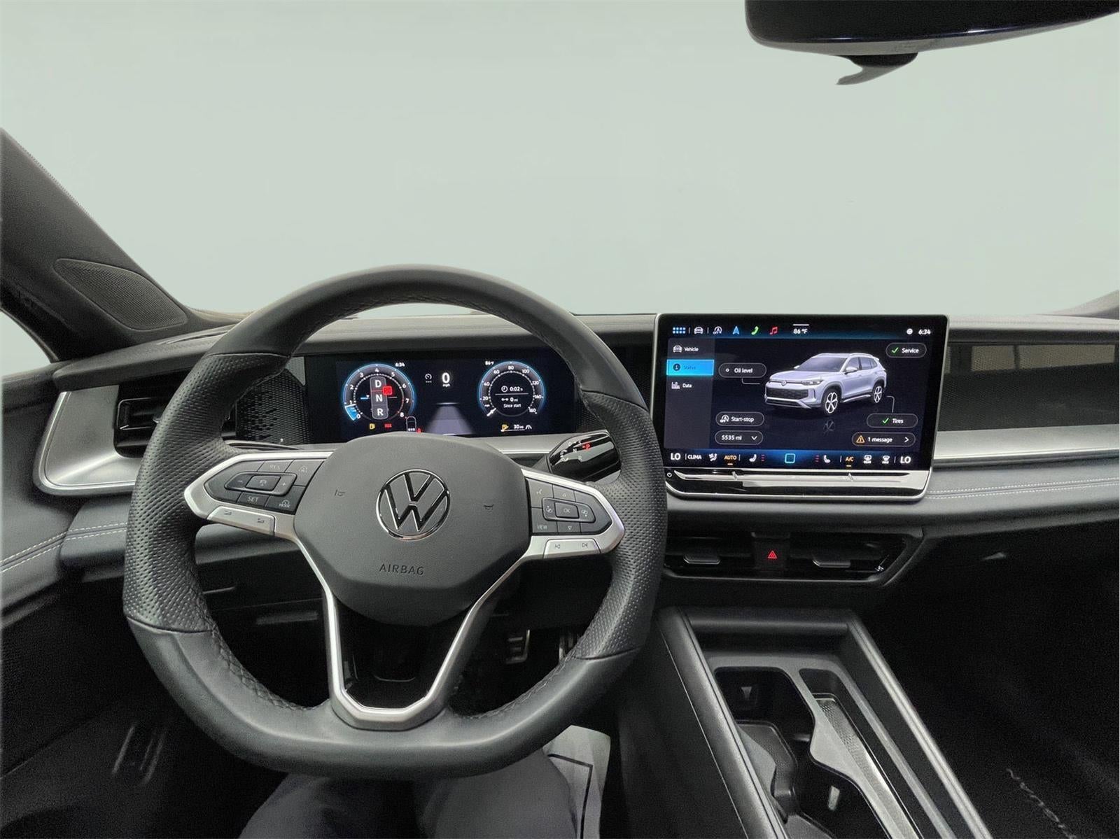 2025 Volkswagen Tiguan SE R-Line Black