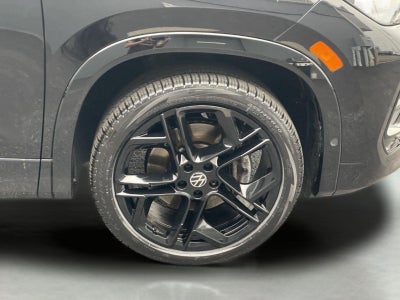 2025 Volkswagen Tiguan SE R-Line Black