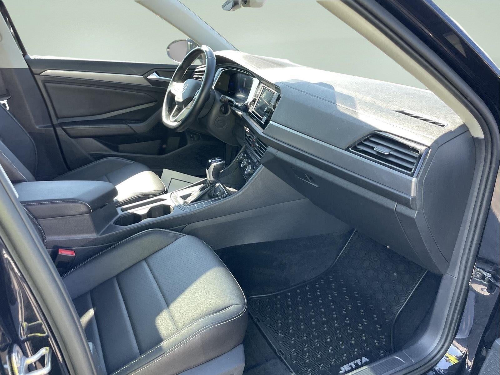 2023 Volkswagen Jetta SE